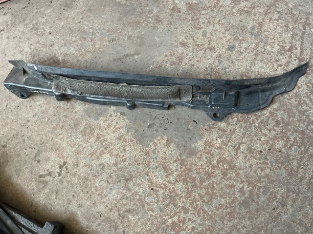 bontott HONDA ACCORD Jobb első Sárvédő Zajszigetelés