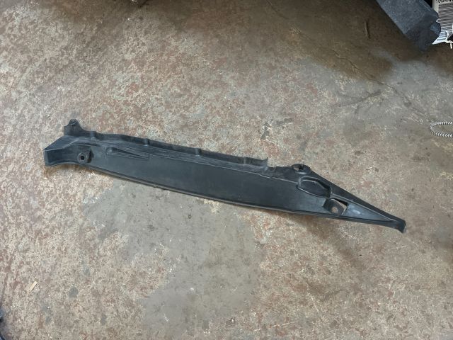 bontott HONDA ACCORD Jobb első Sárvédő Zajszigetelés