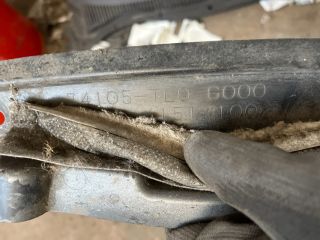 bontott HONDA ACCORD Jobb első Sárvédő Zajszigetelés