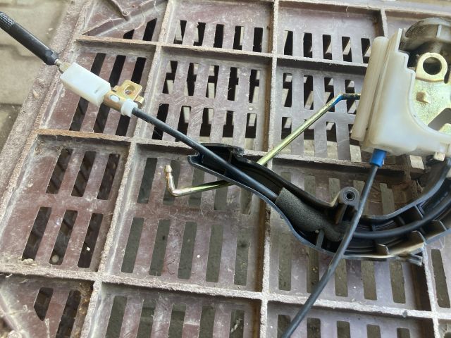 bontott HONDA ACCORD Jobb első Zárbetét