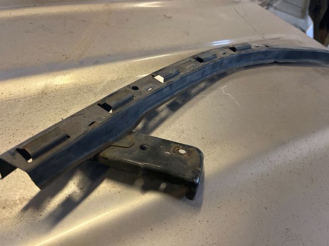 bontott HONDA ACCORD Jobb Fényszóró Tartó