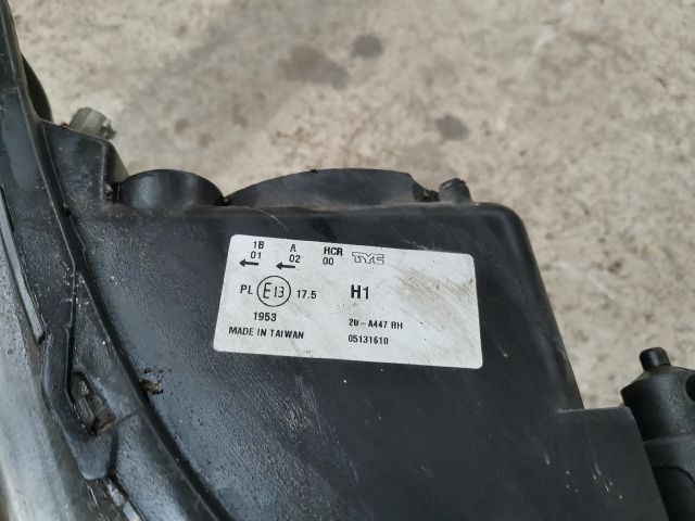 bontott HONDA ACCORD Jobb Fényszóró