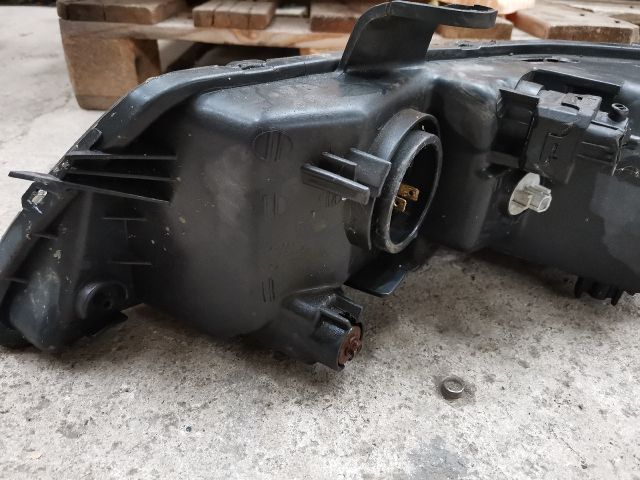 bontott HONDA ACCORD Jobb Fényszóró