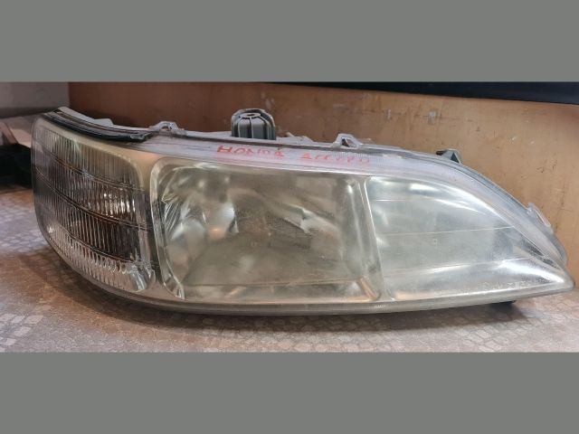 bontott HONDA ACCORD Jobb Fényszóró