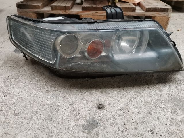 bontott HONDA ACCORD Jobb Fényszóró