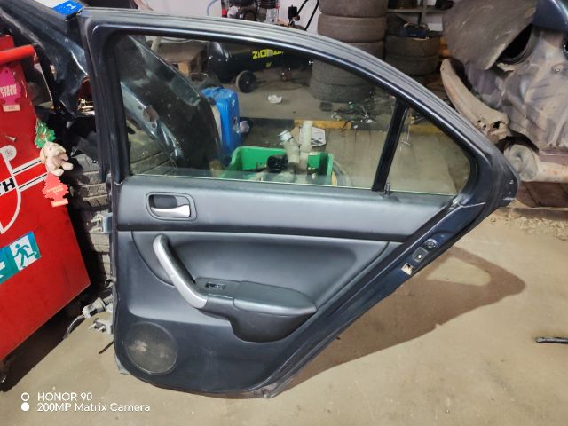 bontott HONDA ACCORD Jobb hátsó Ajtó (Részeivel)