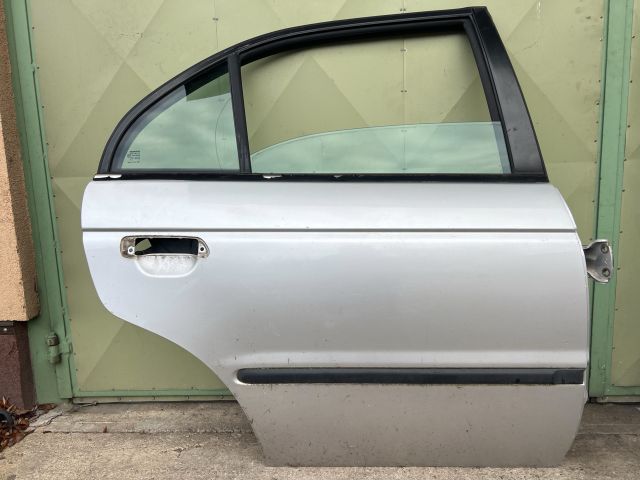 bontott HONDA ACCORD Jobb hátsó Ajtó (Üres lemez)