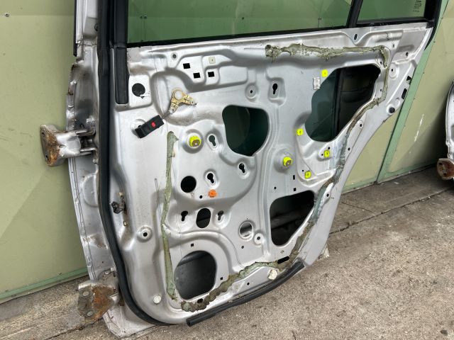 bontott HONDA ACCORD Jobb hátsó Ajtó (Üres lemez)