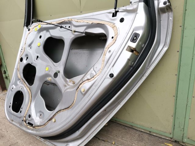 bontott HONDA ACCORD Jobb hátsó Ajtó (Üres lemez)