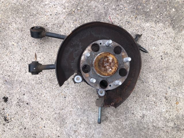 bontott HONDA ACCORD Jobb hátsó Csonkállvány Kerékaggyal