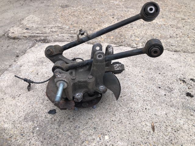 bontott HONDA ACCORD Jobb hátsó Csonkállvány Kerékaggyal