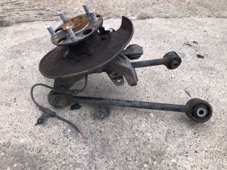 bontott HONDA ACCORD Jobb hátsó Csonkállvány Kerékaggyal