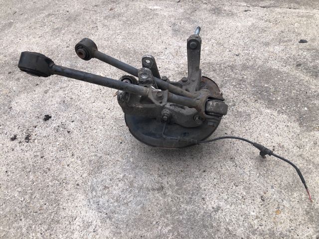 bontott HONDA ACCORD Jobb hátsó Csonkállvány Kerékaggyal