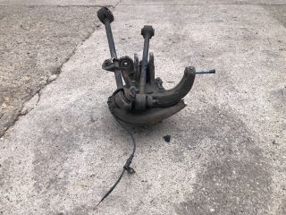 bontott HONDA ACCORD Jobb hátsó Csonkállvány Kerékaggyal