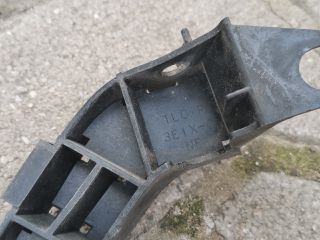 bontott HONDA ACCORD Jobb hátsó Lökhárító Tartó (Műanyag)