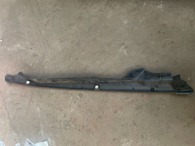 bontott HONDA ACCORD Jobb Sárvédő Csavar Burkolat