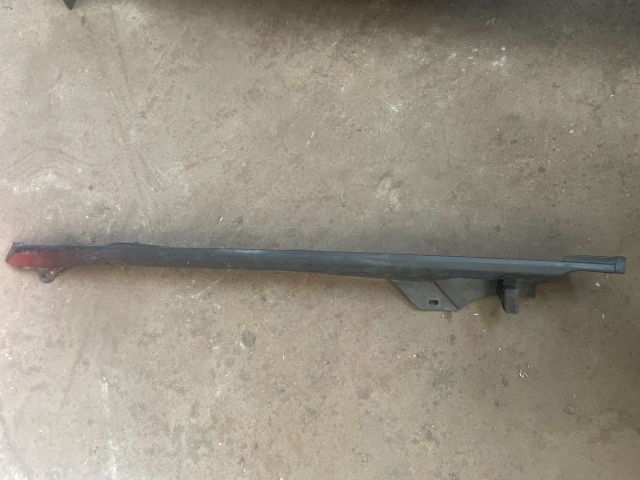 bontott HONDA ACCORD Jobb Sárvédő Csavar Burkolat