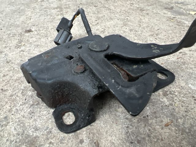 bontott HONDA ACCORD Motorháztető Zárszerkezet