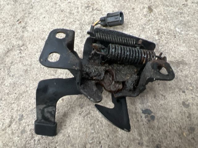 bontott HONDA ACCORD Motorháztető Zárszerkezet