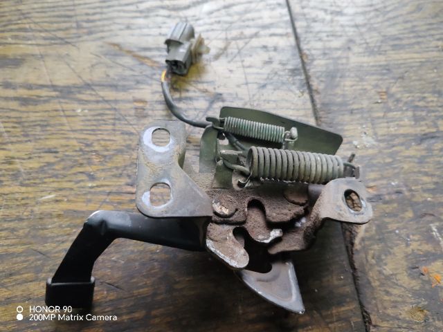 bontott HONDA ACCORD Motorháztető Zárszerkezet