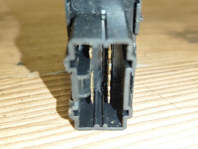 bontott HONDA ACCORD Vészvillogó Kapcsoló