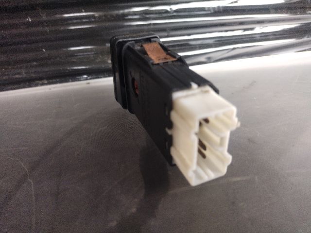 bontott HONDA ACCORD Vészvillogó Kapcsoló