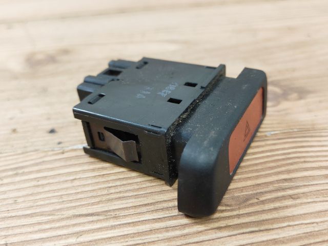 bontott HONDA ACCORD Vészvillogó Kapcsoló