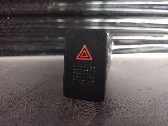 bontott HONDA ACCORD Vészvillogó Kapcsoló