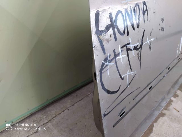 bontott HONDA City Bal első Ajtó (Üres lemez)