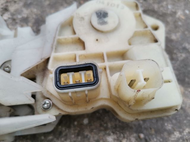 bontott HONDA City Bal első Ajtózár