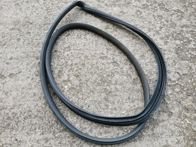 bontott HONDA City Bal első Gumikéder