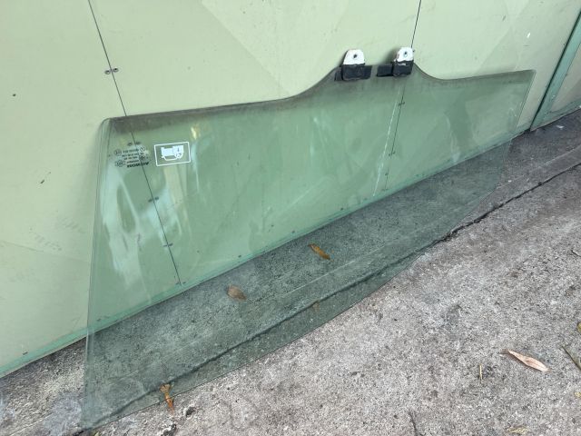 bontott HONDA City Jobb első Ablak