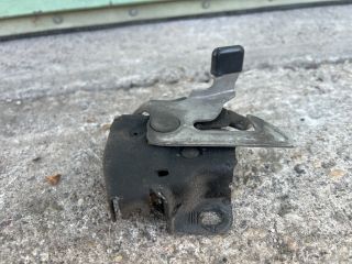 bontott HONDA City Motorháztető Zárszerkezet