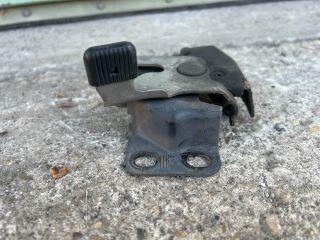 bontott HONDA City Motorháztető Zárszerkezet