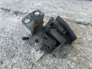 bontott HONDA City Motorháztető Zárszerkezet