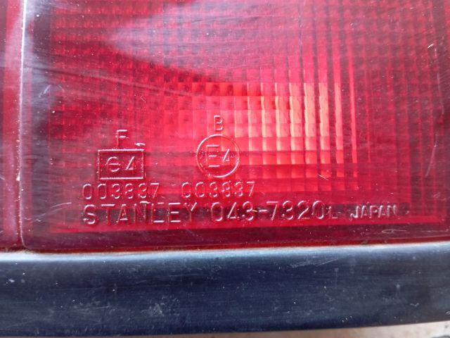 bontott HONDA CIVIC IV Bal Hátsó Lámpa