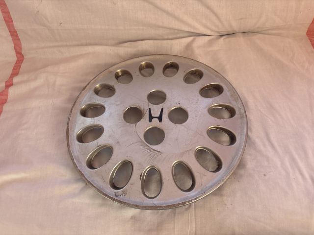 bontott HONDA CIVIC IV Dísztárcsa (1 db)