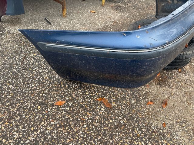 bontott HONDA CIVIC IV Hátsó Lökhárító (Üresen)