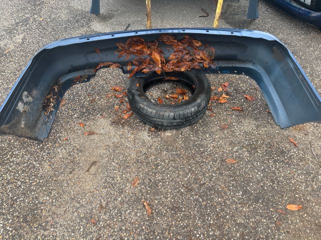 bontott HONDA CIVIC IV Hátsó Lökhárító (Üresen)