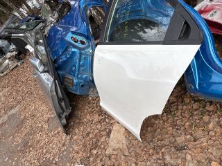 bontott HONDA CIVIC IX Bal hátsó Ajtó (Részeivel)