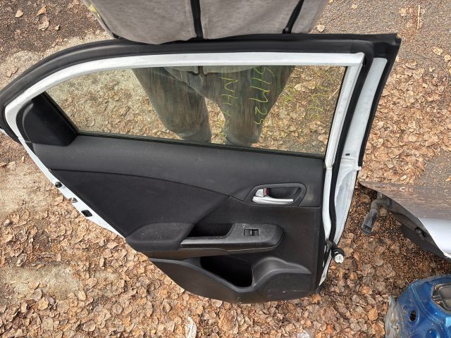 bontott HONDA CIVIC IX Bal hátsó Ajtó (Részeivel)