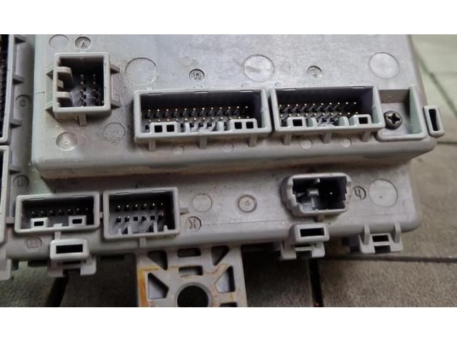 bontott HONDA CIVIC IX Biztosítéktábla Utastér