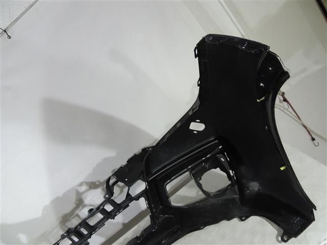 bontott HONDA CIVIC IX Első Lökhárító (Üresen)