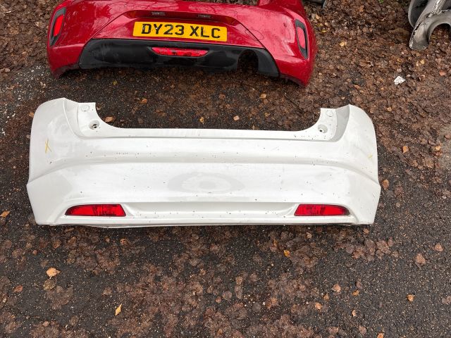 bontott HONDA CIVIC IX Hátsó Lökhárító (Részeivel)