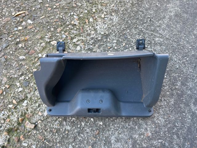 bontott HONDA CIVIC V Kesztyűtartó