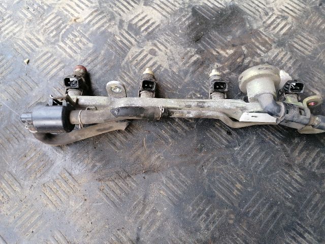 bontott HONDA CIVIC VI Porlasztó Sor / Híd