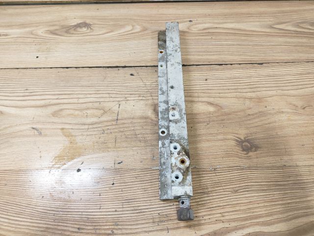 bontott HONDA CIVIC VI Porlasztó Sor / Híd