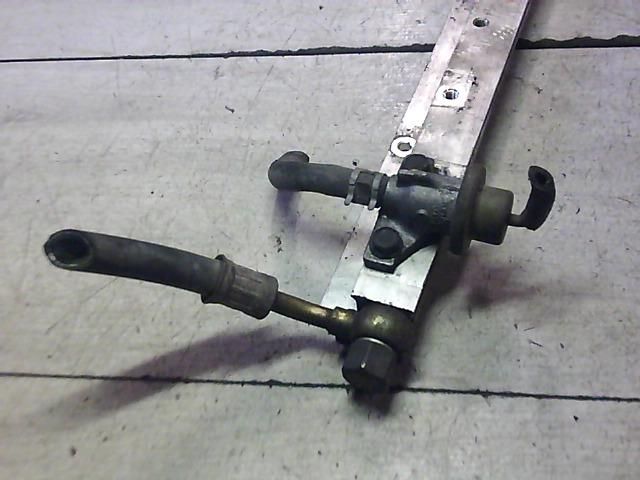 bontott HONDA CIVIC VI Porlasztó Sor / Híd