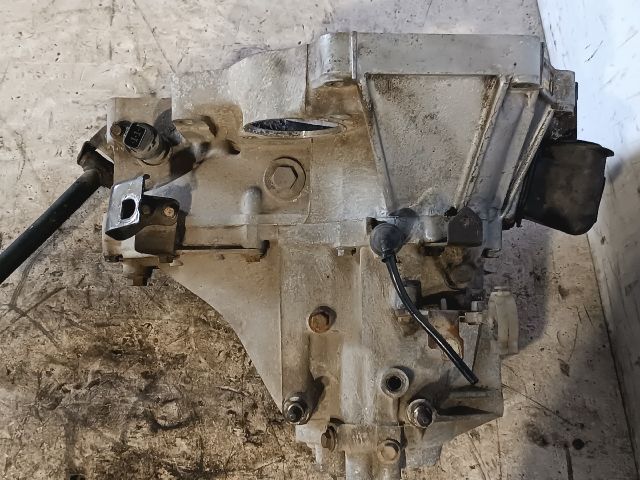 bontott HONDA CIVIC VI Váltó (Mechanikus)