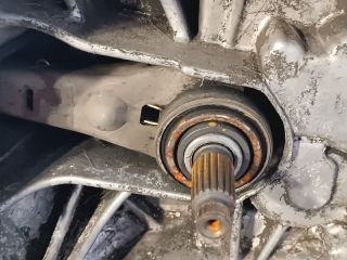 bontott HONDA CIVIC VI Váltó (Mechanikus)